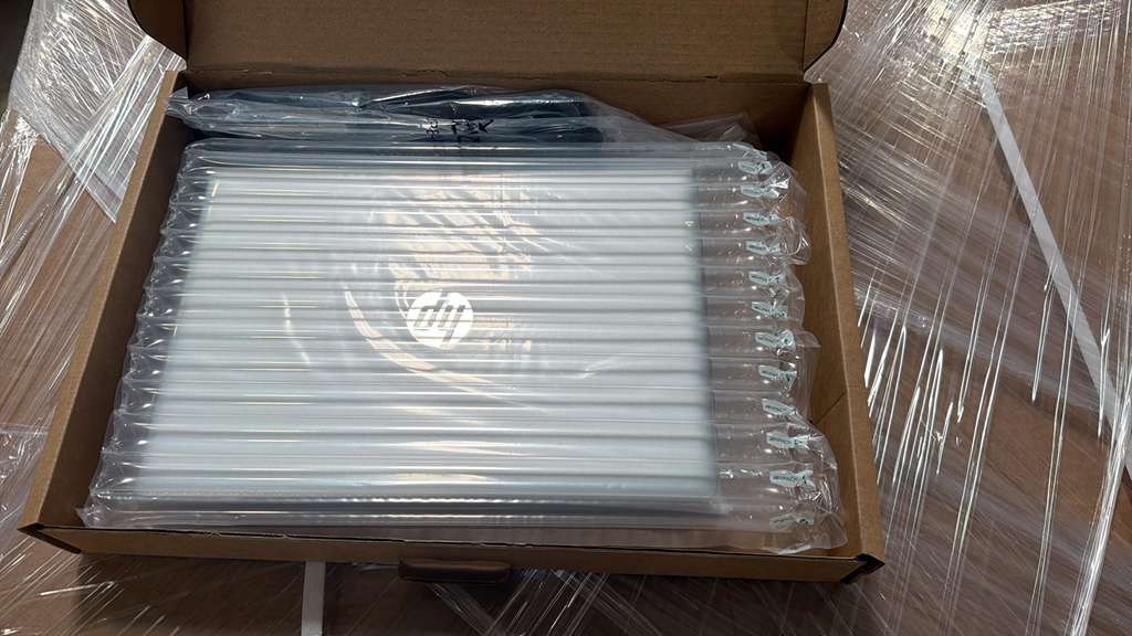 HP ProBook 640 G5 Laptop Microsoft Authorized Refurbished Intel Core i5 8th Gen 8GB RAM 256GB SSD Windows 11 14" Grado A+ - LOTE DE OPORTUNIDAD