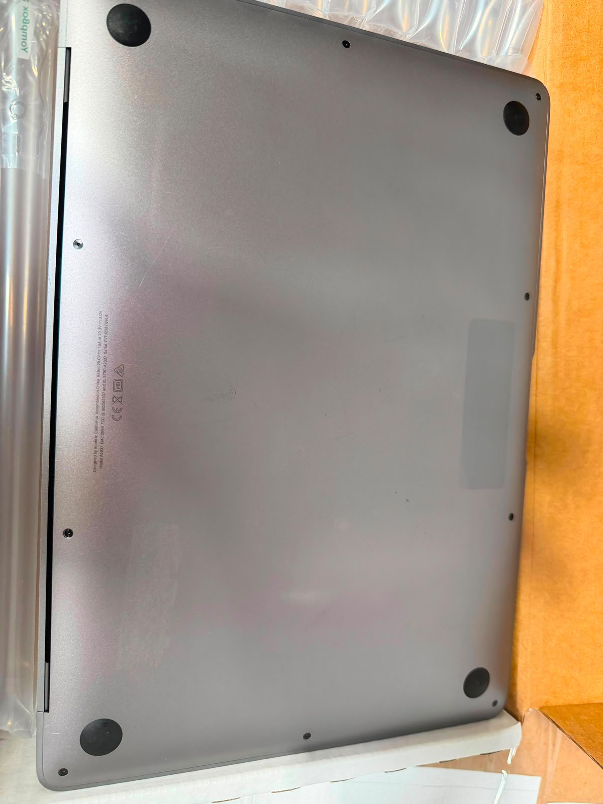 MacBook Air M1 A2337 13.3" Retina | Apple M1 | 8GB RAM | 256GB SSD | Incluye Adaptador | Grado B | Promosemana